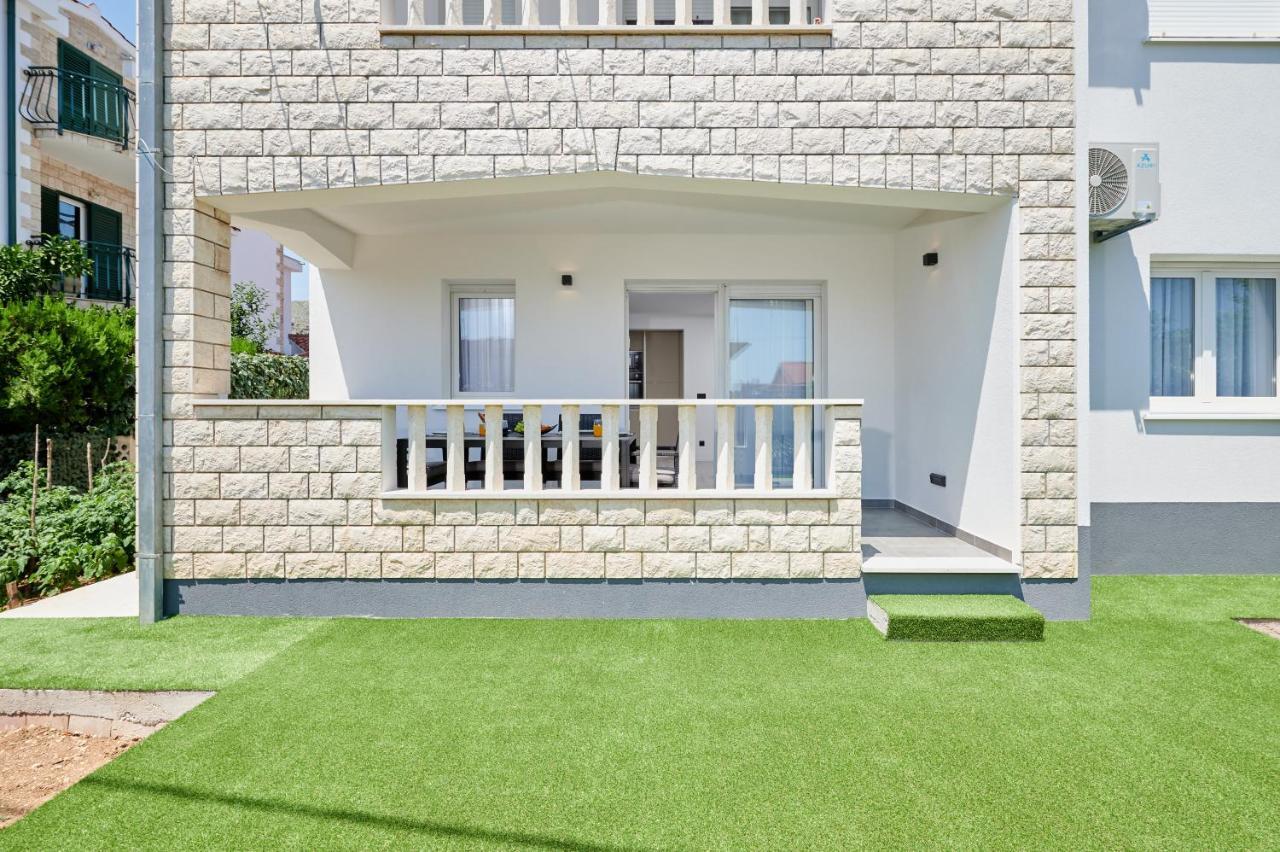 Apartment Elli Trogir Exteriör bild